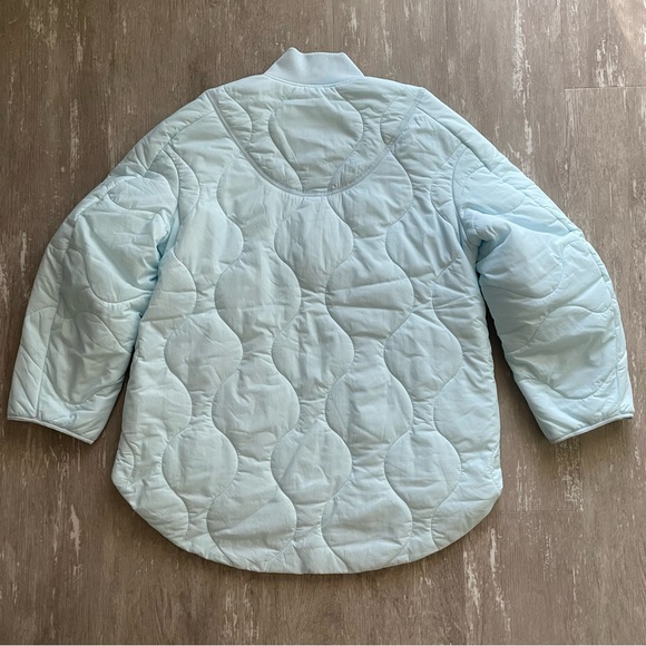 Lululemon Quilted Light Insulation Jacket in Powder Blue - Picture 3 of 11